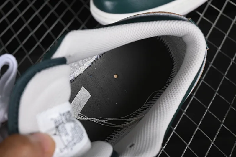 All categories Air Jordan Jordan series basketball shoes Air Jordan 1 Low G version pure original Air Jordan 1 Low AJ1 Joe 1 white green low-top cultural casual sneakers FQ7687-300